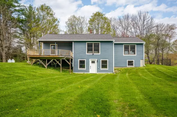 Freeport, ME 04032,59 Beech Hill RD