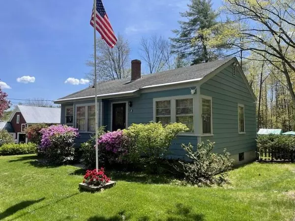 28 Ashton RD, Norway, ME 04268