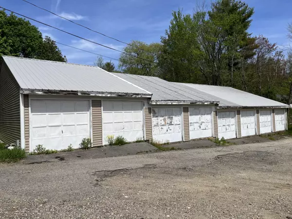 Kittery, ME 03904,432 US Route 1