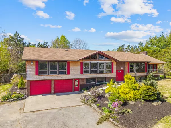 1 Thomas DR, Waterville, ME 04901