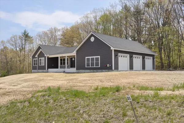 63 Green Acres DR,  Buxton,  ME 04093