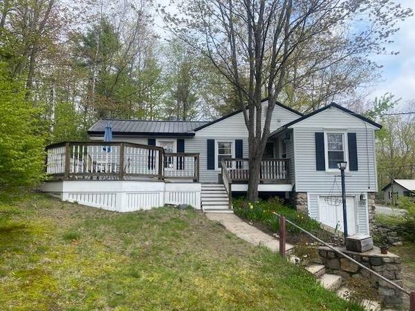 923 Quaker Ridge RD, Casco, ME 04015