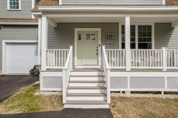 Sanford, ME 04073,9 Lady Slipper LN