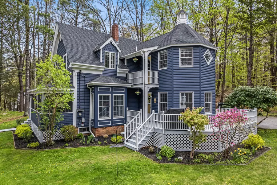 37 South ST, Freeport, ME 04032