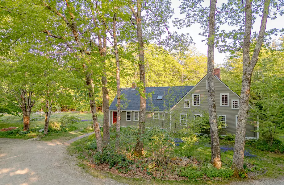 37 Long Hill RD, North Yarmouth, ME 04097