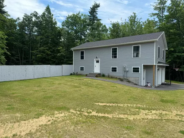 Berwick, ME 03901,32 Lynx LN