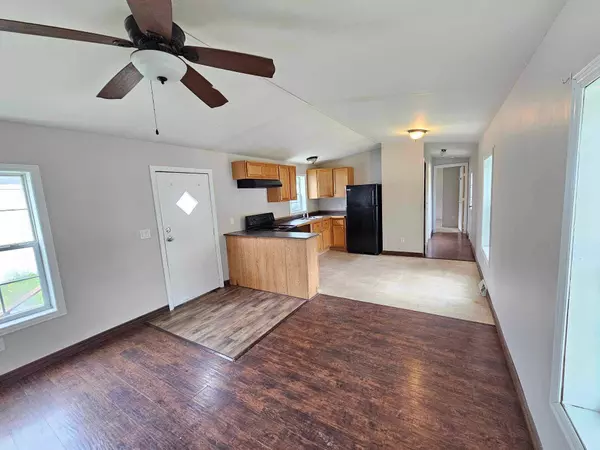 Milford, ME 04461,58 Pheasant HL