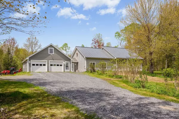 65 Mcallister RD,  Clinton,  ME 04927