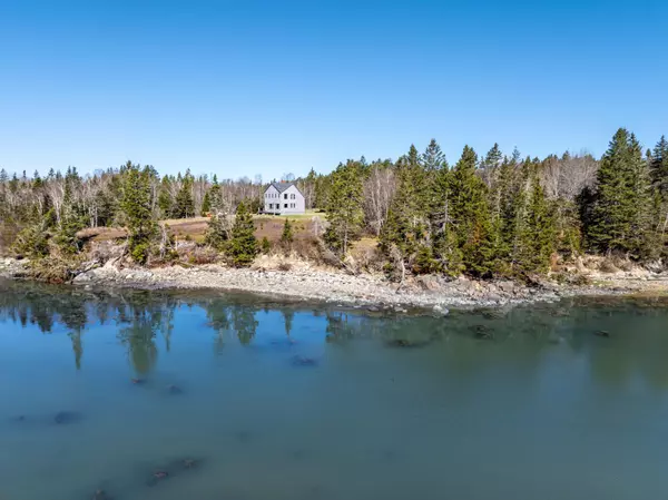 Milbridge, ME 04658,213 Jordan Beach RD