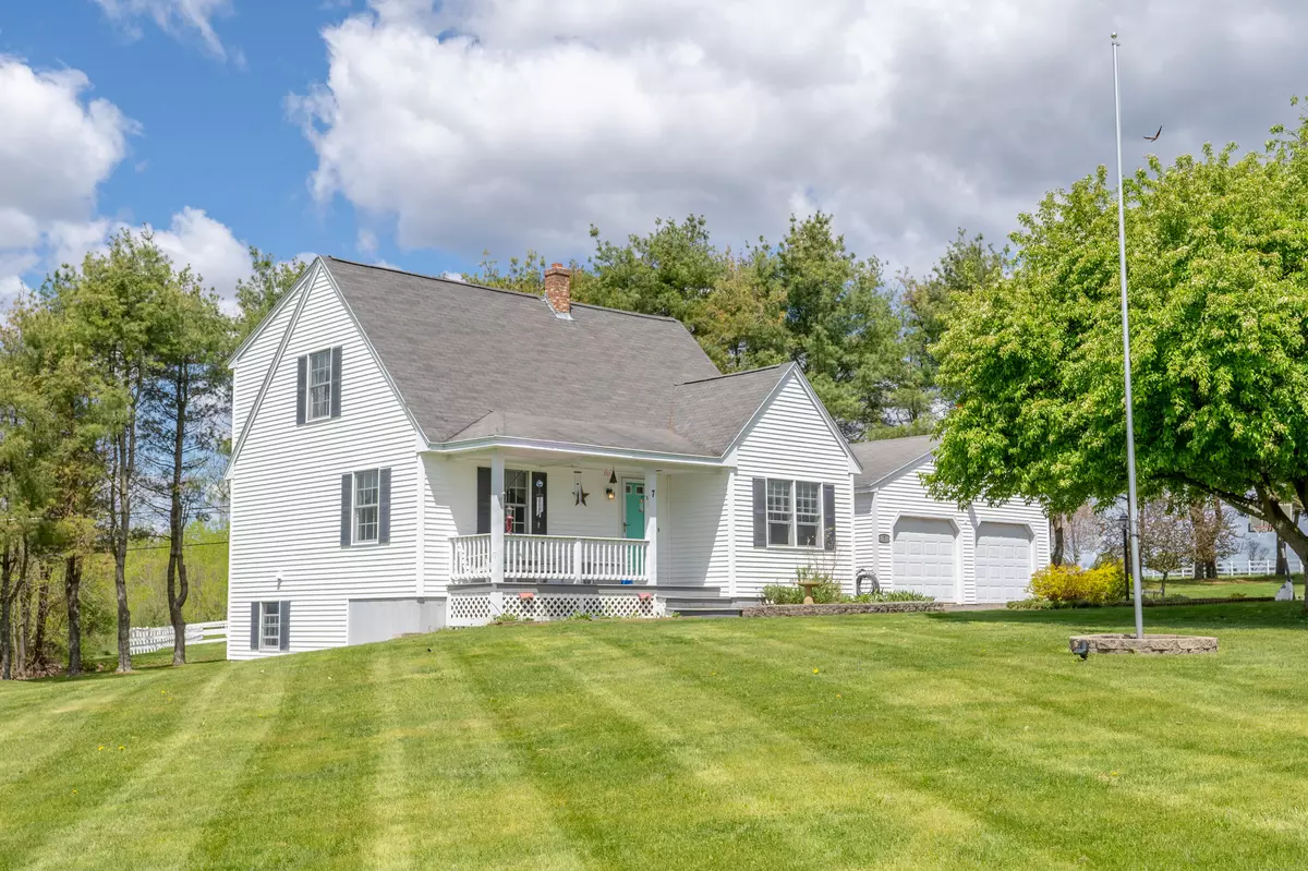 Sanford, ME 04083,7 Cornfield DR
