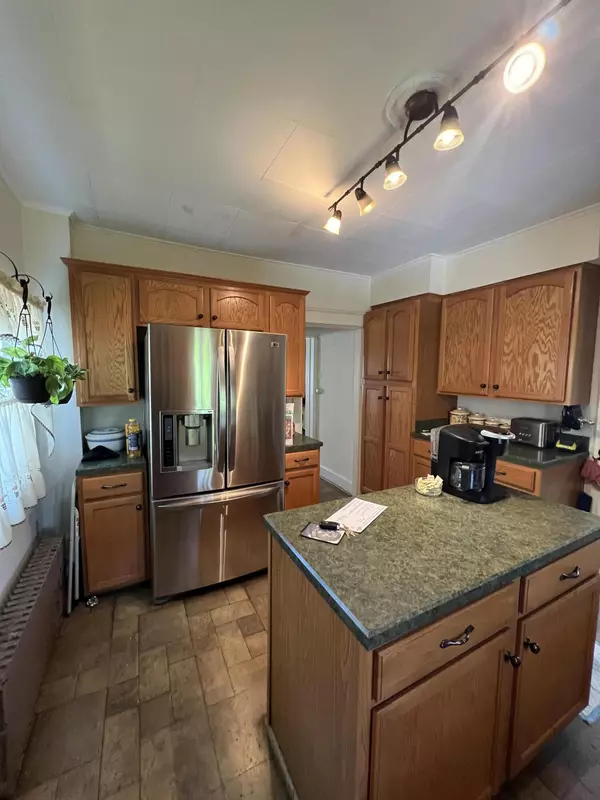 South Portland, ME 04106,14 Thornton AVE