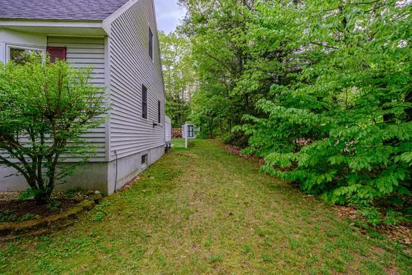 Waterboro, ME 04061,382 New Dam RD