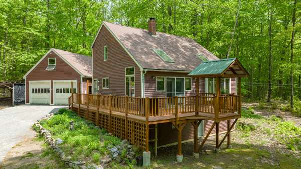 10 Coffee Pond RD, Casco, ME 04015