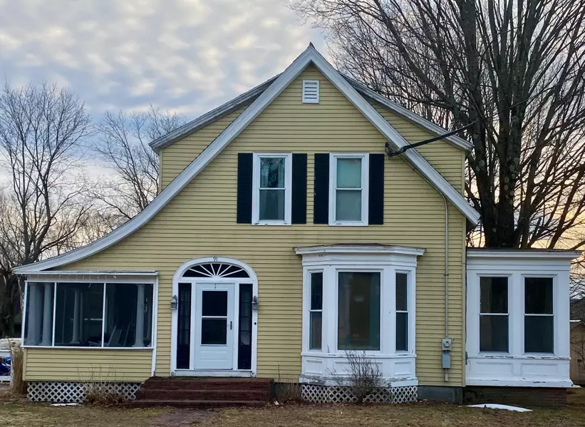 91 Elm ST, Mechanic Falls, ME 04256