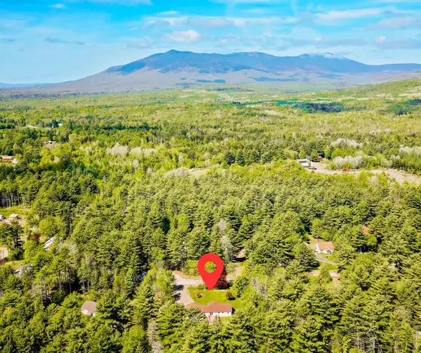 Kingfield, ME 04947,12 Caboose LN