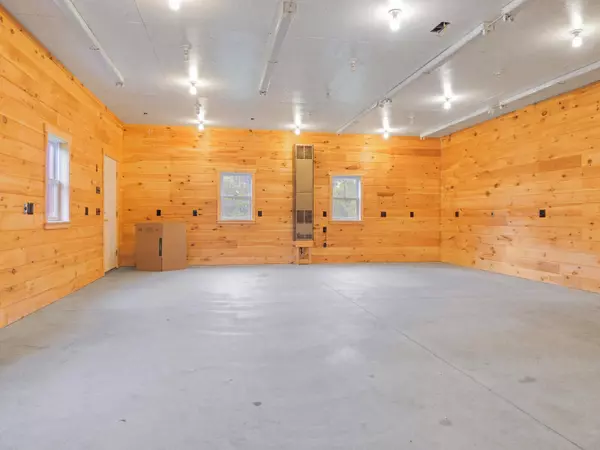 Sidney, ME 04330,Address not disclosed