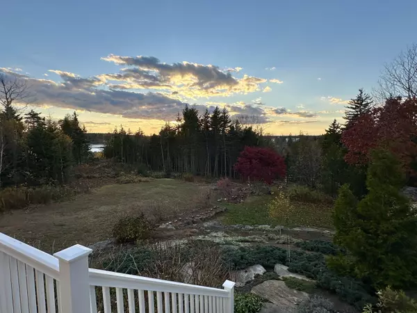 Saint George, ME 04860,399 Glenmere RD