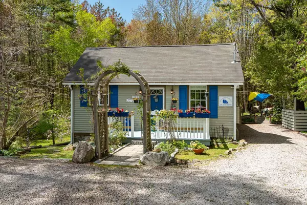 Kennebunkport, ME 04046,150 Main ST #4