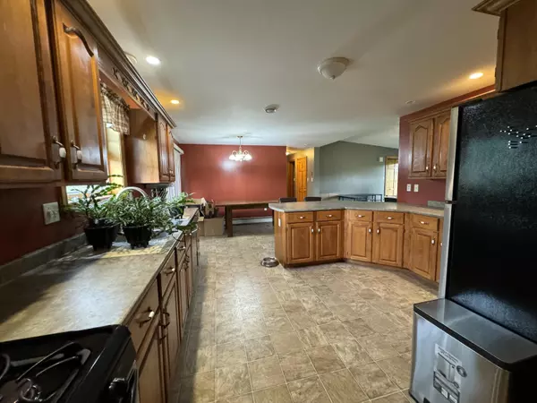 Lee, ME 04455,3170 Lee RD