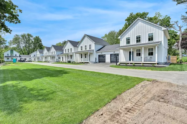 8 Magnolia LN #8, Gardiner, ME 04345