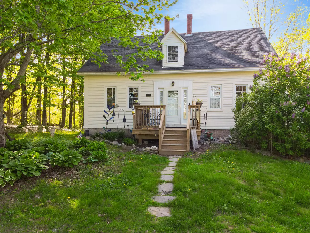 Vassalboro, ME 04989,222 Holman Day RD