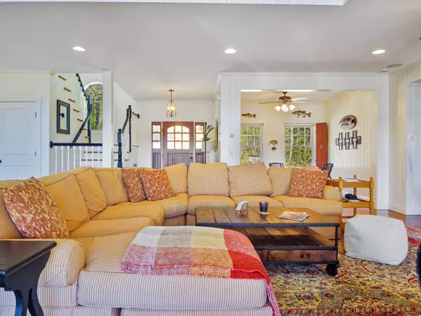 Rome, ME 04963,157 Mountain DR