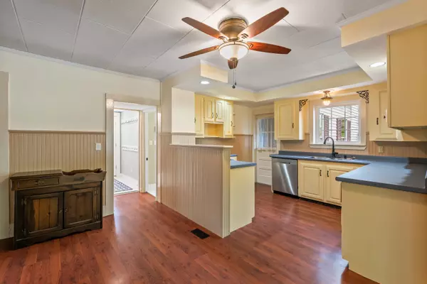 Parsonsfield, ME 04047,106 Federal RD