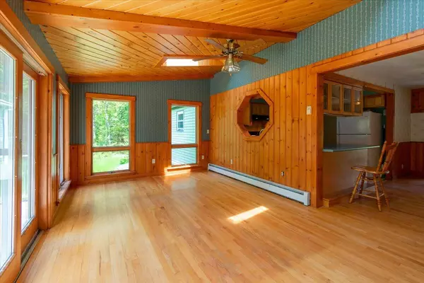 Liberty, ME 04949,194 W Main ST