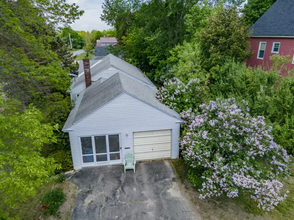 Waterville, ME 04901,61 Central AVE