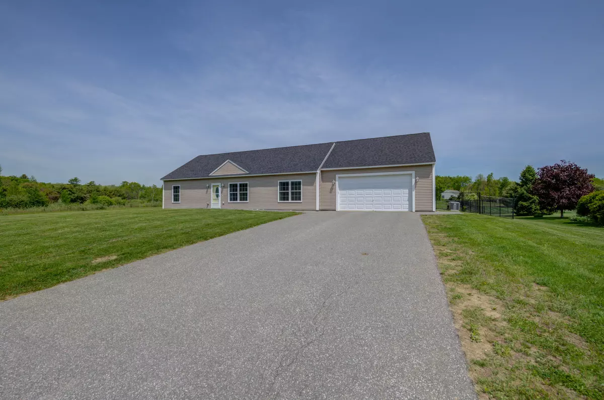 Hallowell, ME 04347,13 Sunrise DR