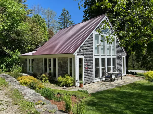 924 Bay RD, Brooklin, ME 04616