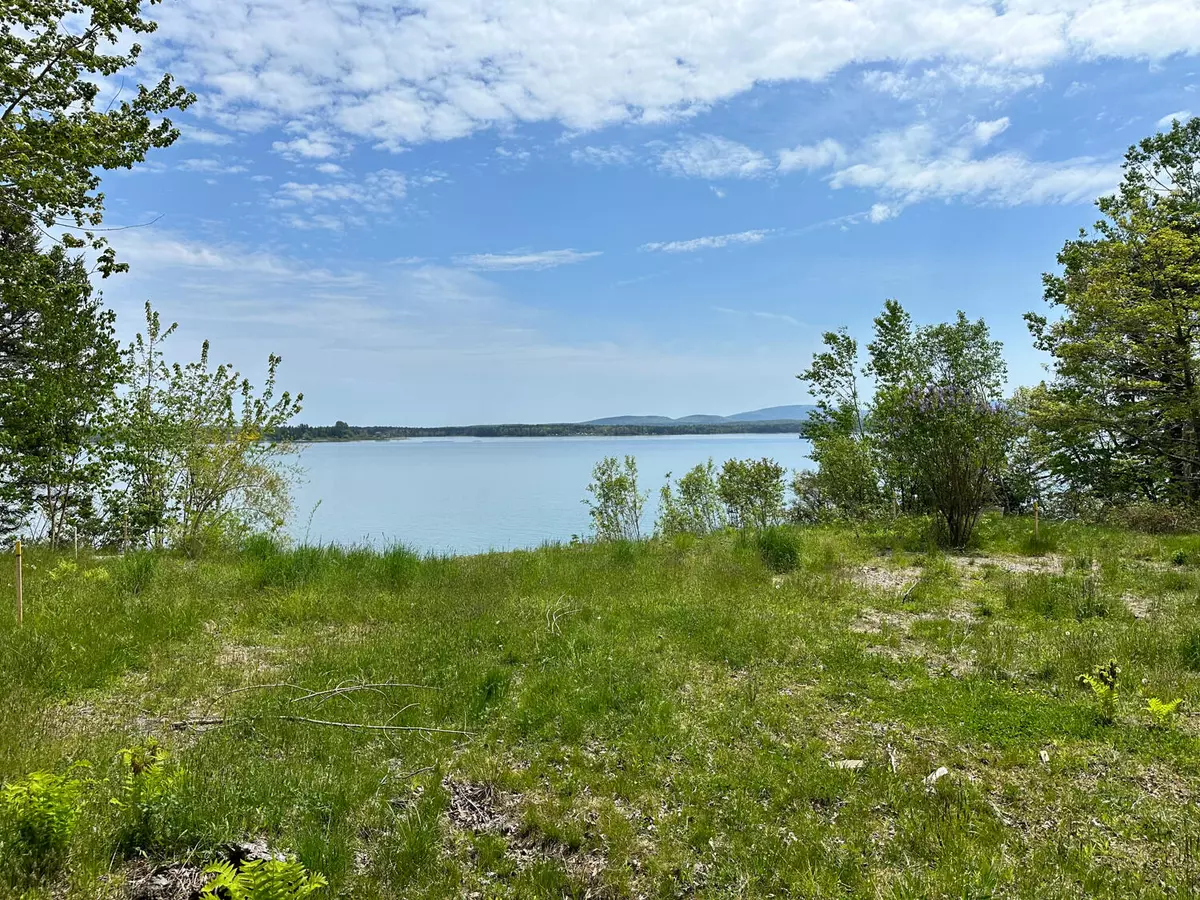 Trenton, ME 04605,102 Mountain View DR