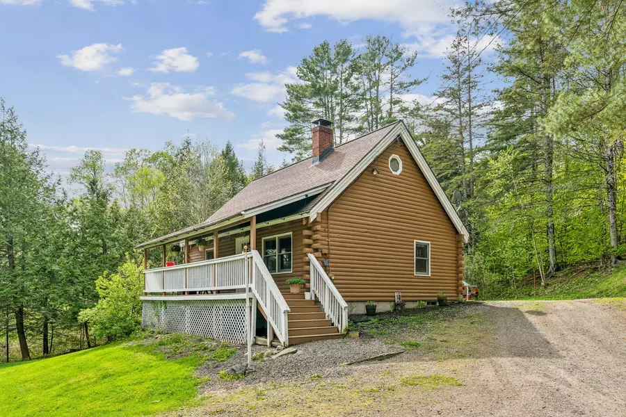 12 Terrace DR, Wilton, ME 04294