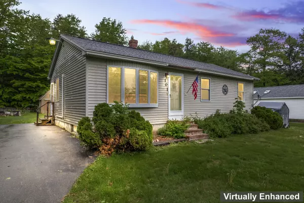 101 Allagash DR, Oakland, ME 04963