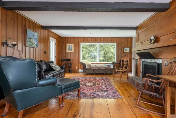 Yarmouth, ME 04096,26 Woodbury ST