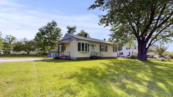 29 Lisbon ST, Lisbon, ME 04250