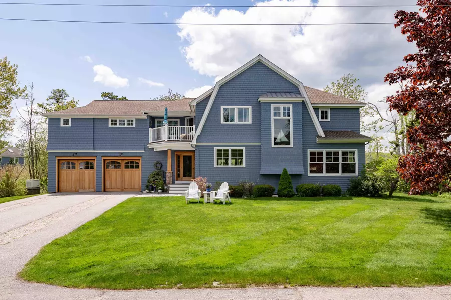 8 Peninsula DR, Kennebunk, ME 04043