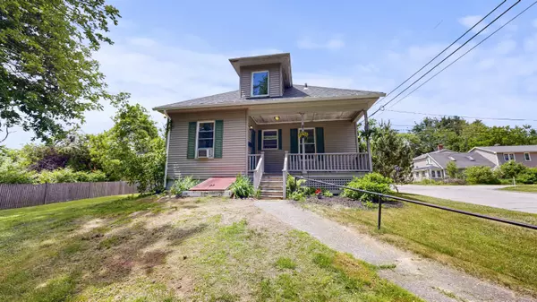 80 Coburn ST, Auburn, ME 04210