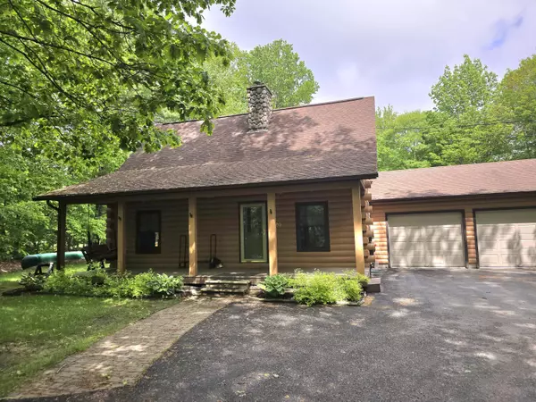 20 Sunflower LN, Sidney, ME 04330