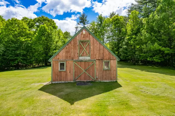 New Gloucester, ME 04260,239 Town Farm RD