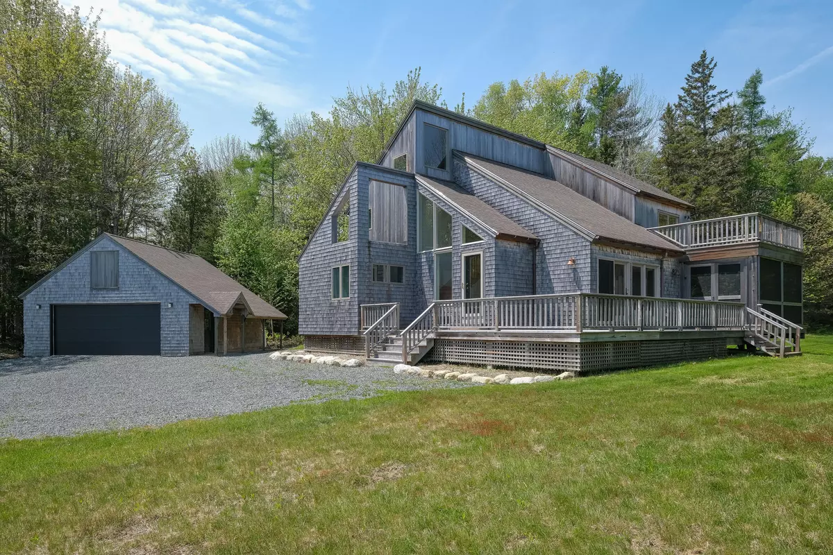 Sedgwick, ME 04676,701 N Sedgwick RD