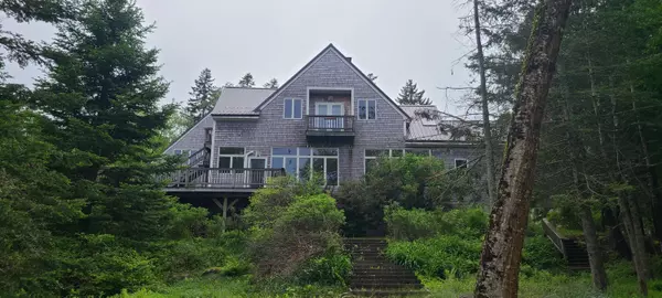 Stockton Springs, ME 04981,1035 Cape Jellison RD