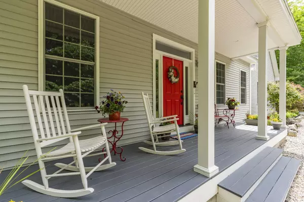 New Gloucester, ME 04260,27 Rosewood LN