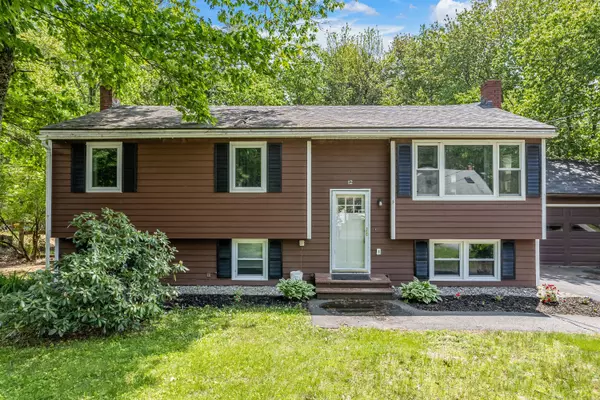 Lisbon, ME 04252,12 Huston ST