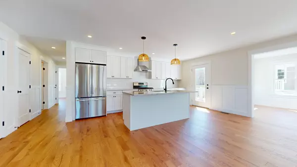 North Yarmouth, ME 04097,18 Dozer DR