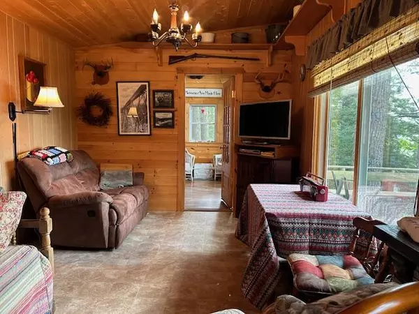 Saint Albans, ME 04971,53 Orchard DR