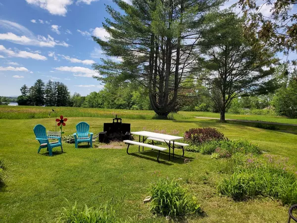 Madison, ME 04950,952 East Madison RD