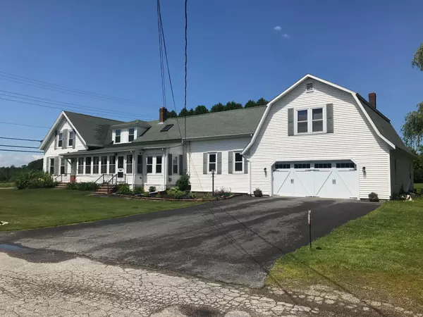 Auburn, ME 04210,8 Littlefield RD