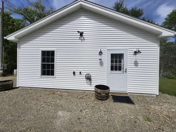 Eddington, ME 04428,44 Fox LN