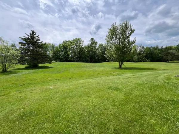 Newport, ME 04953,32 Lunt RD